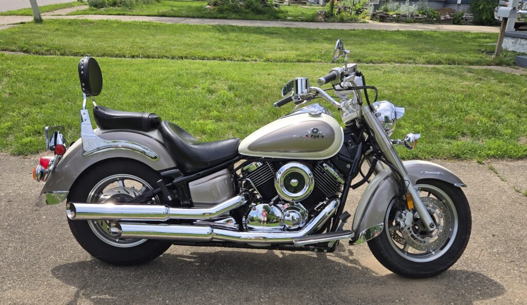 yamaha vstar 1100 c